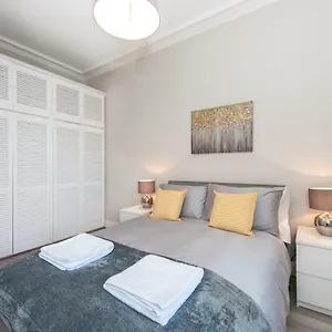 Apartment The New Westfield, Edinburgh