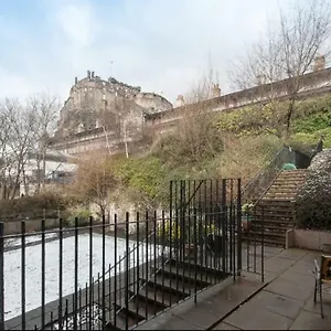 Apartment Charming 1 Bed With Castle View, Edinburgh