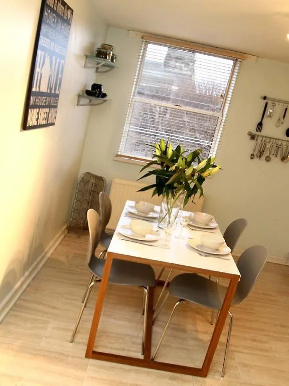 Blackfriars Apartment Edinburgh 0*,